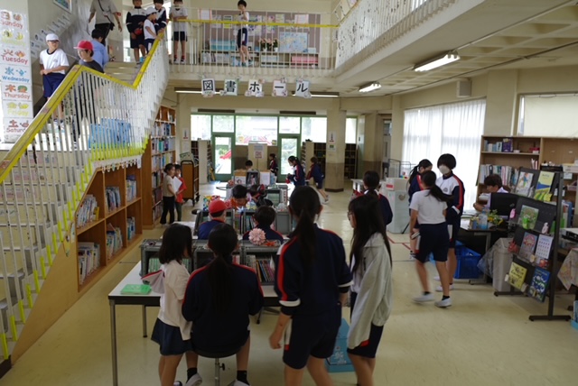 憩いの場、図書ホール