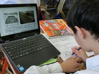 7年社会「古代文明はなぜ万里の長城を建設できたのだろう」