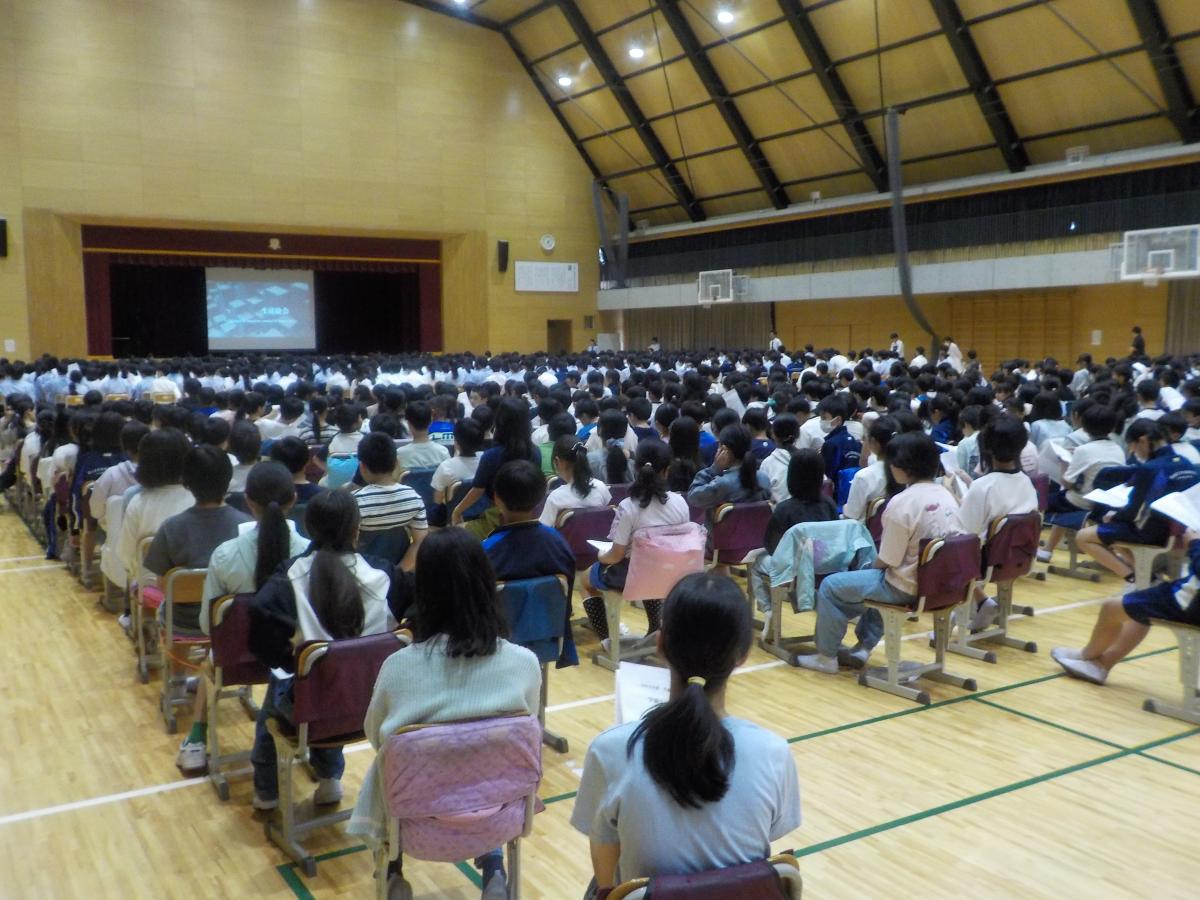 生徒総会に参加しました!