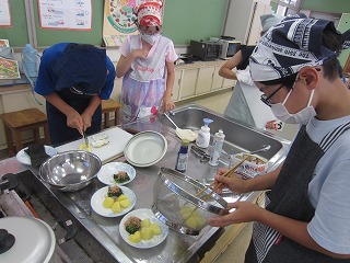 野菜っておいしい!(調理実習)