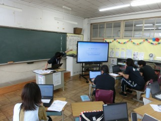 R8先生たちも学んでいます