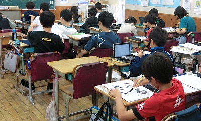5年生書写 高い集中力です!