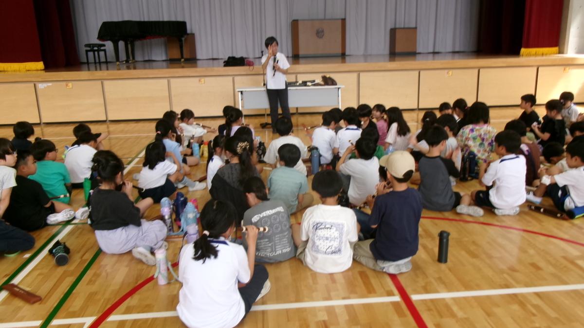 3年生:リコーダー講習会の様子