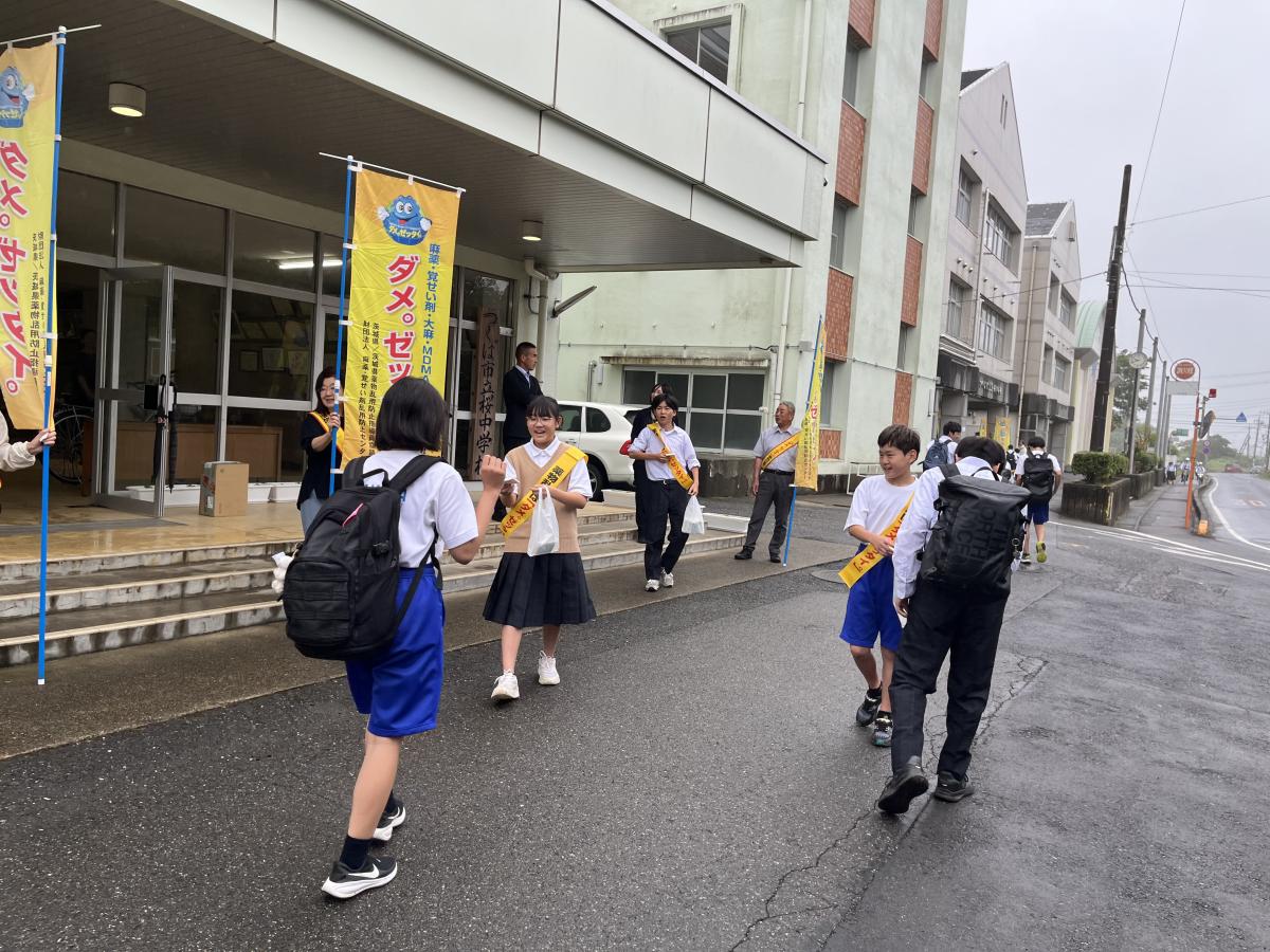 薬物乱用防止活動を行いました
