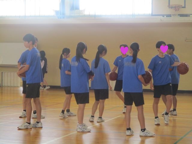 クラス対抗フリースロー対決が行われました