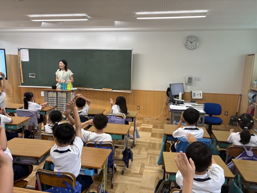 身体測定を行っています