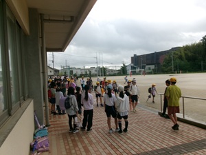 第2回 あいさつ運動を行いました!