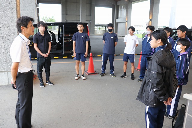 陸上部出発