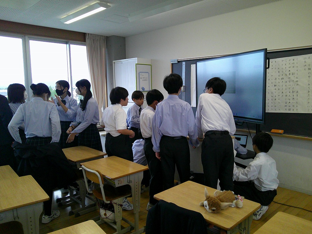 【7年生ニュース】合唱練習頑張っています!