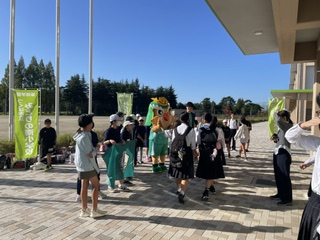小中合同あいさつ運動