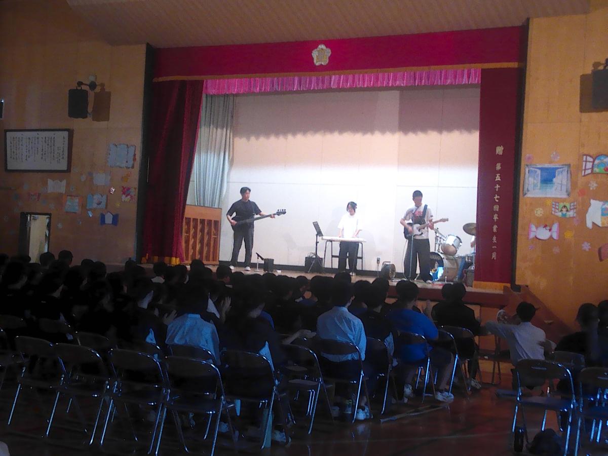 1学期終業式と創見祭(文化発表の部)